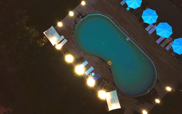 Residence with swimming pool in Sorano