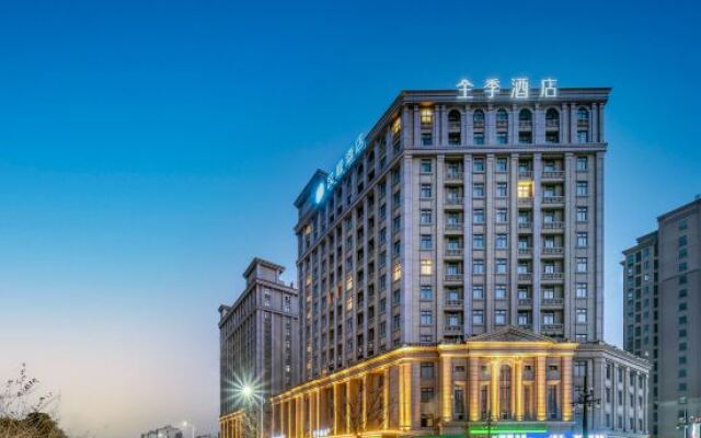 JI Hotel (Shanghai Fengxian Situan Baolongguangchang)