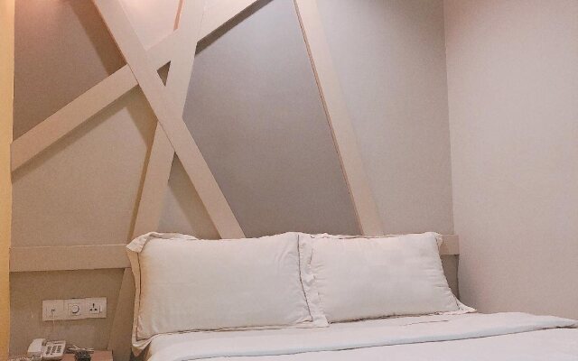 Sunshine Inn Plus