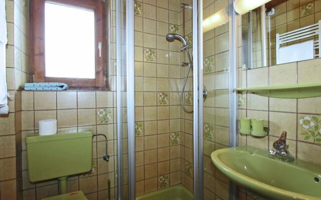 Peaceful Mansion in Inzing With Balcony, Garden,bbq, Heating