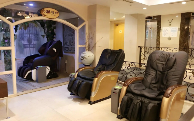 Lake Hills Songnisan Hotel