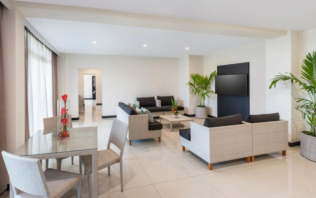 Tanoa International Dateline Hotel