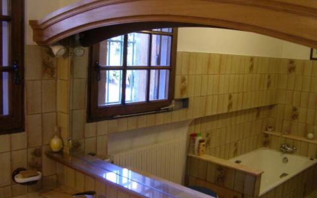 Maison provençale chaleureuse avec piscine