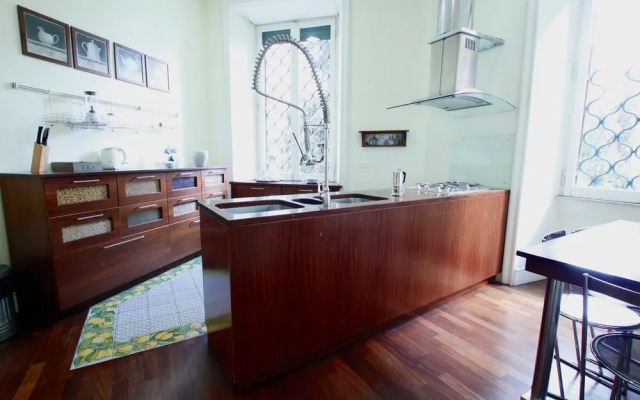 Sleep in Italy - SpanishSteps Apartments