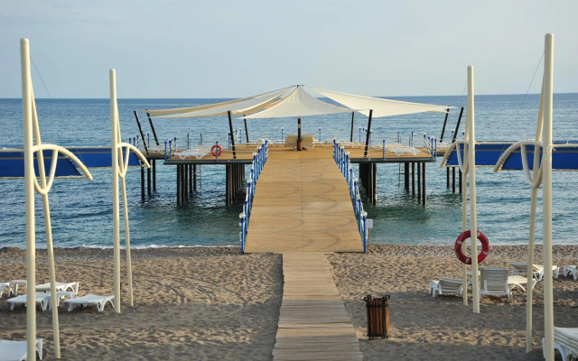 Seaden Sea World Resort & Spa
