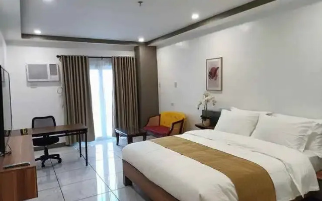 Rosh Hotel