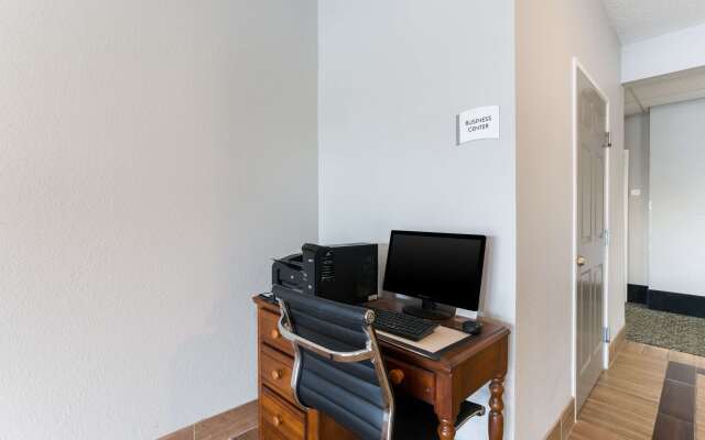 Quality Inn & Suites Ferdinand