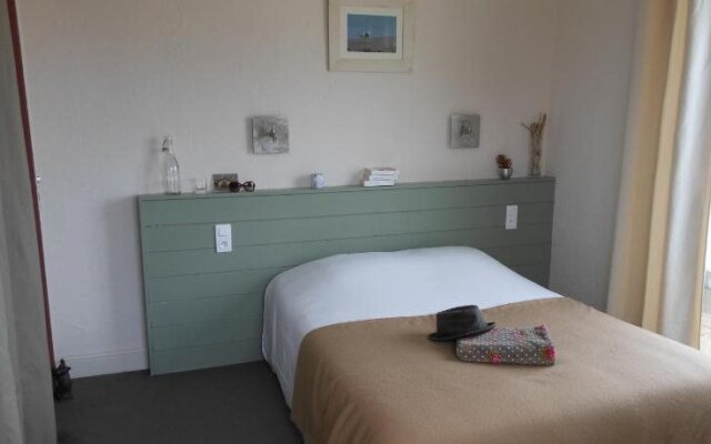 Hôtel De La Petite Plage