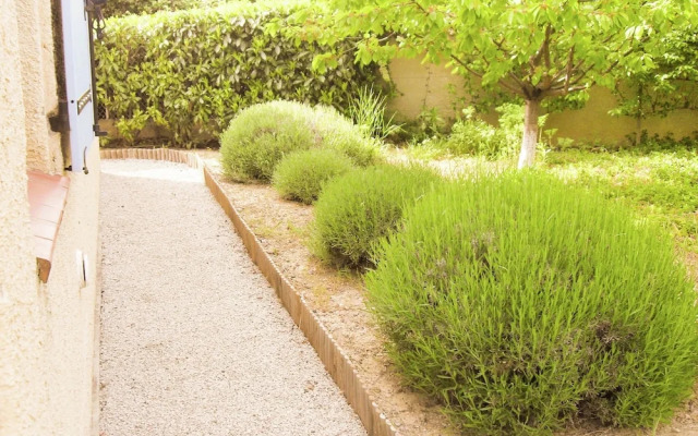 Holiday home Argeliers