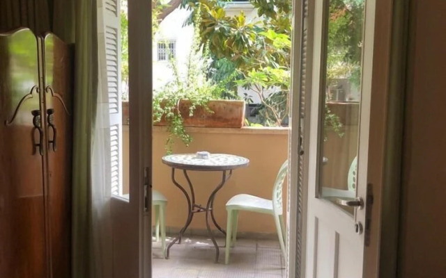 Rothschild Tel-Aviv Studio