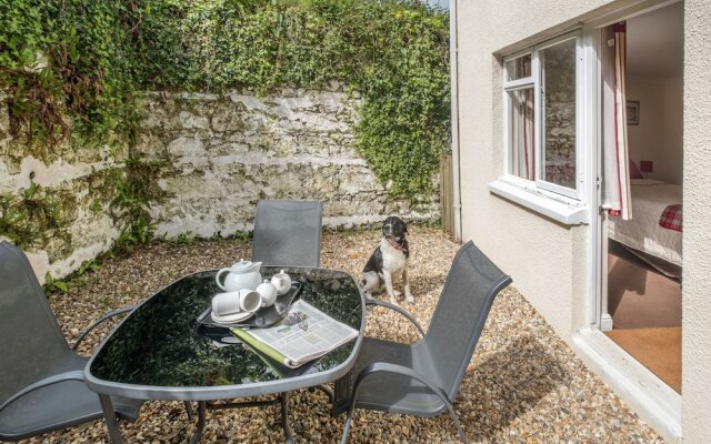Luccombe Villa Holiday Apartments