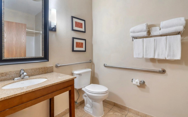 Comfort Suites McKinney - Allen