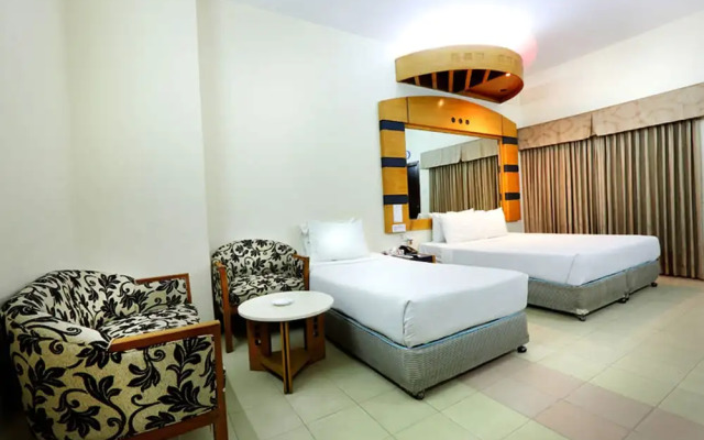 Uni Resort