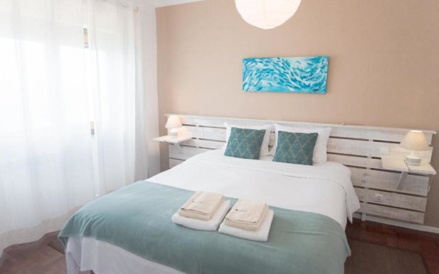 Laneez Ericeira Surf House - Hostel