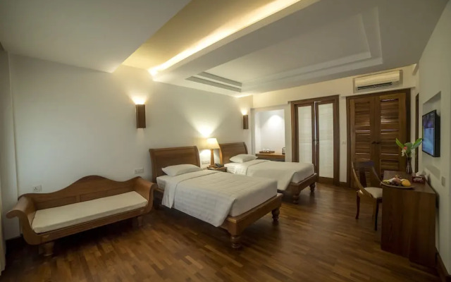 Golden View Hotel