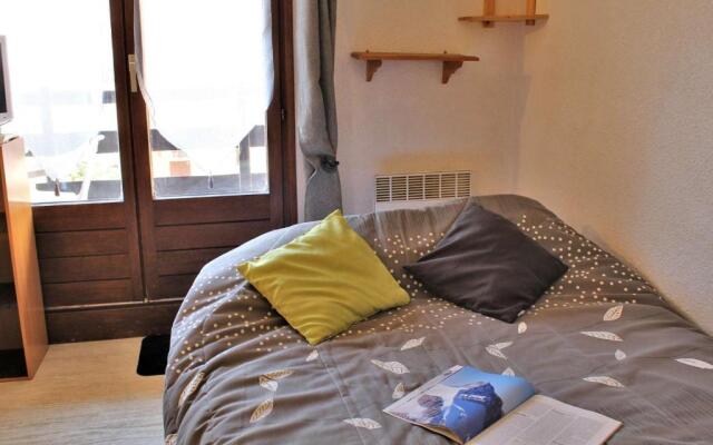 Appartement Risoul, 1 pièce, 4 personnes - FR-1-330-61