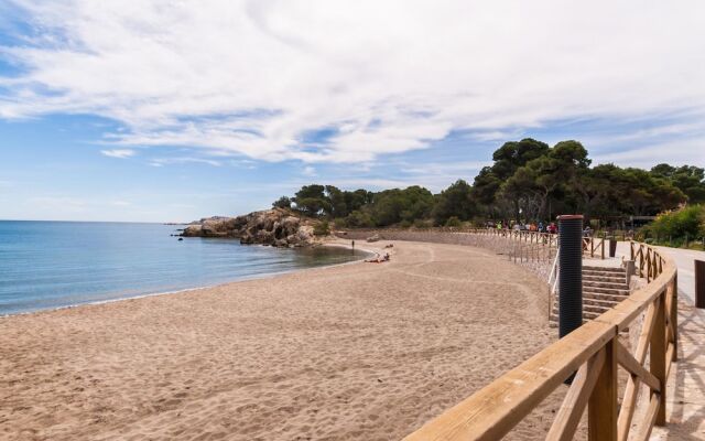 Beautiful House for 4 Only 1km From the Beach