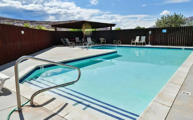 Castillo De Las Rocas 3418