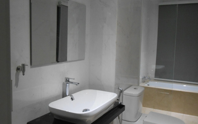 Silverscape Family Studio Suite