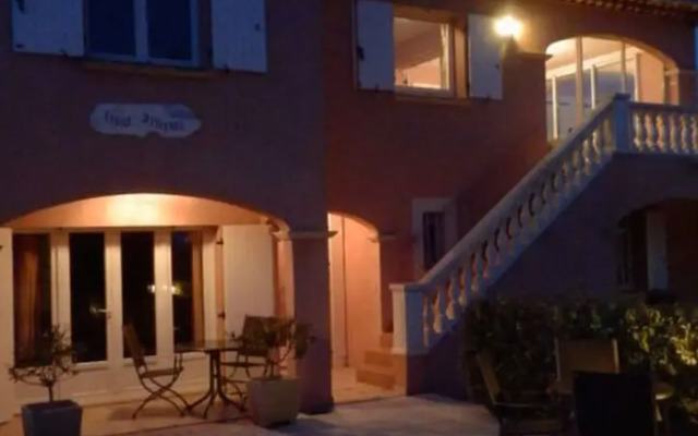 Rose Comfortable Holiday Residence