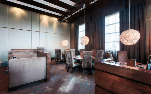 Sandman Hotel & Suites Winnipeg Airport