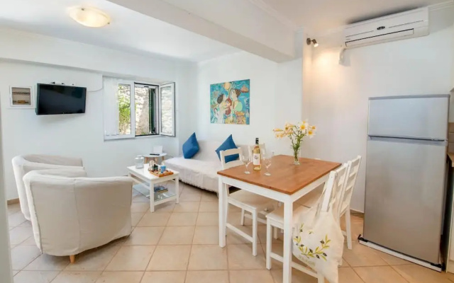 Doras House in Gaios