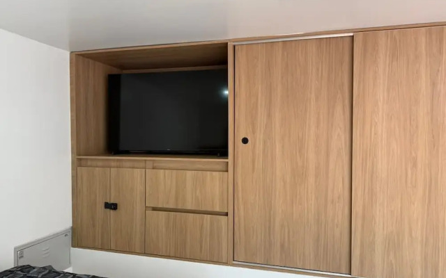 Lovely 1BR Apartment in Chic