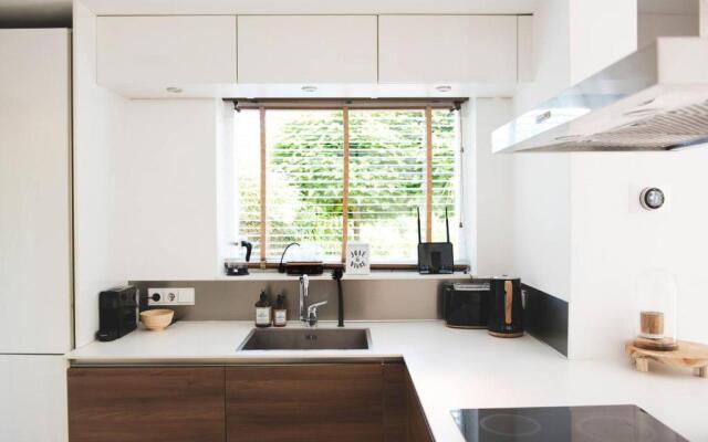 Luxury villa on peaceful location. Boat optional