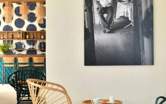 Constance Tekoma. Rodrigues