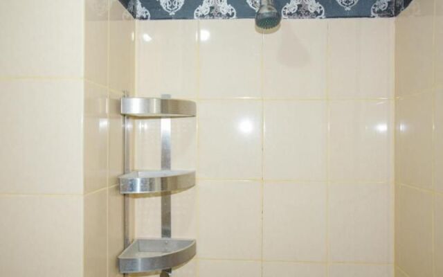 RedDoorz Apartment @ Serpong Green View