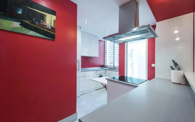 Charming 2 Bedroom Trocadero Arena area