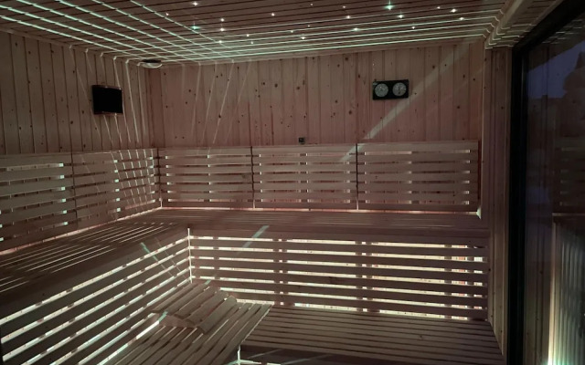 Cottage in Sianozety Near Golden Beach