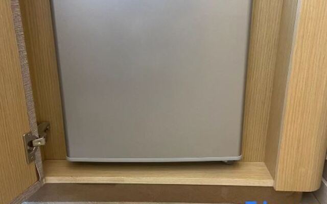 yilong Hotel (Beijing  National Library Subway Station)