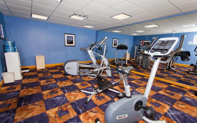 Holiday Inn Express & Suites Sacramento NE Cal Expo by IHG