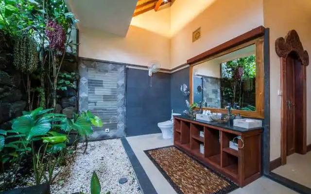 Luxury 3BR Infinity Jungle View Aashaya Villa Ubud