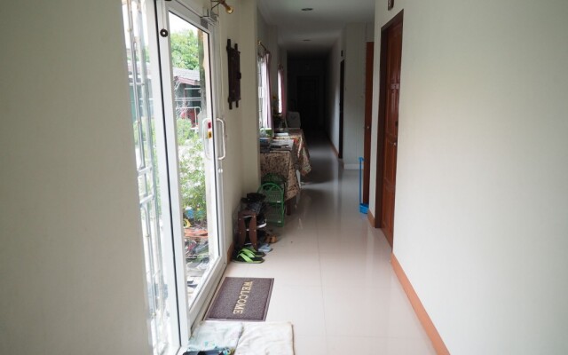 Sornwaree Apartment