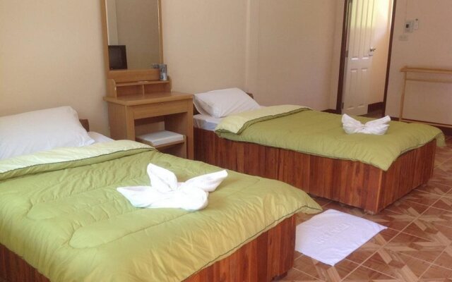 Bann Thong Pan Chang Hotel