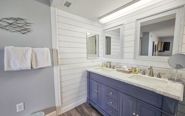 204b 2 Bedroom Condo