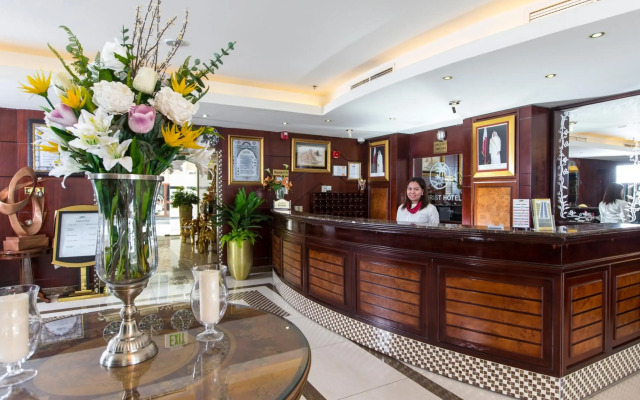 Tourist Hotel