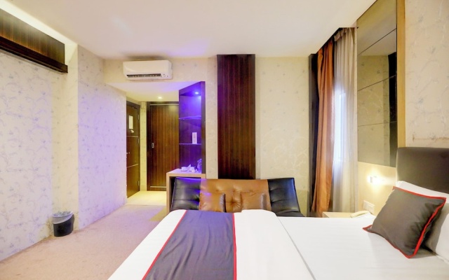 Townhouse Oak Batam near Grand Batam Mall formerly Lucky Star Hotel – Guest Rooms – Batam
