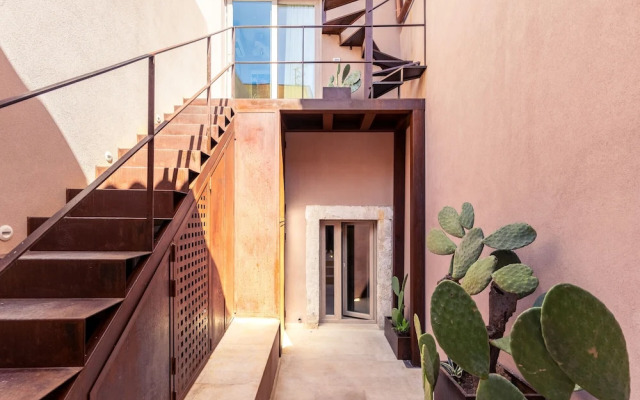 Charming Nest With Terrace