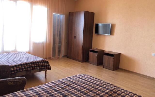 Guesthouse on Sovhoznaya 18