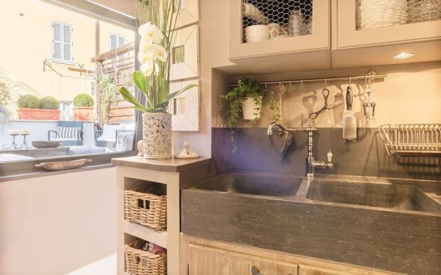 Navona Luxury & Charming Apartment