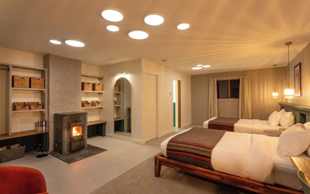 Bell 2 Lodge
