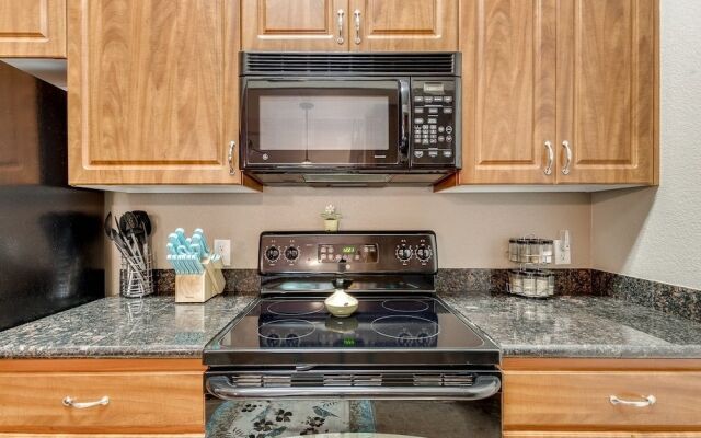 Southern #2055 2 Bedrooms 2 Bathrooms Condo