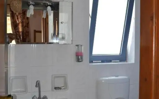Adamas Rooms