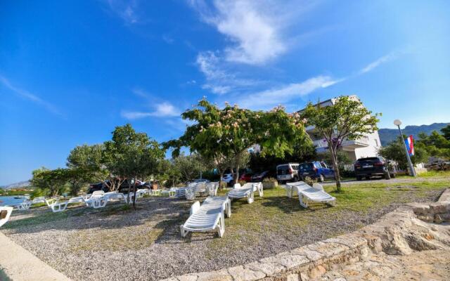 Apartments Martom