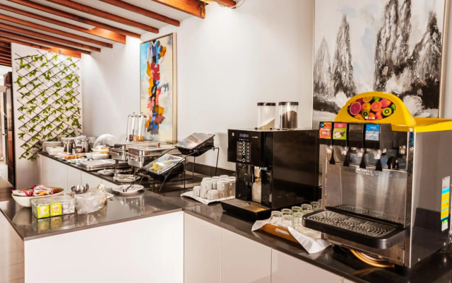 Paul Marie Hotel Apartments