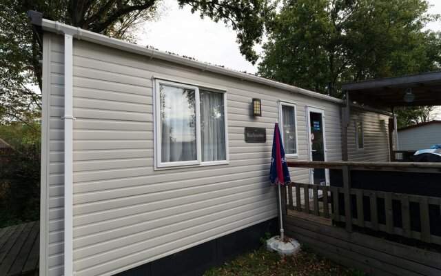Comfortable Chalet in Renesse With Garden