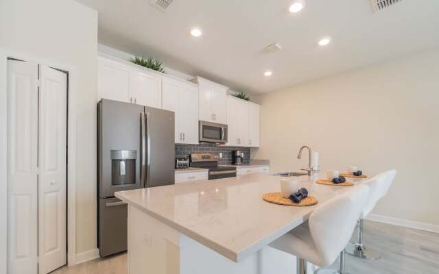 8921SID - The Retreat at ChampionsGate